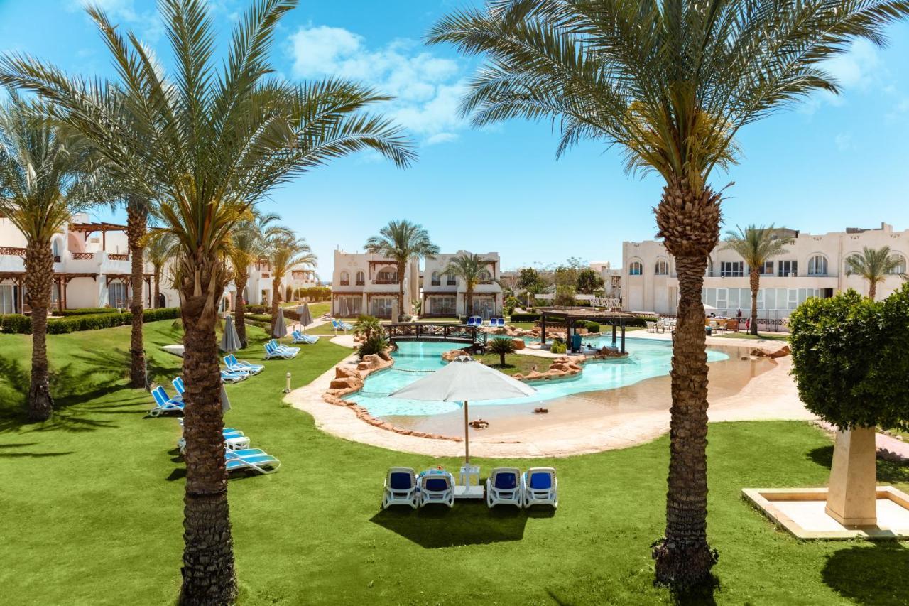 Sharm Dreams Vacation Club - Aqua Park Hotel Eksteriør billede The swimming pool at the resort